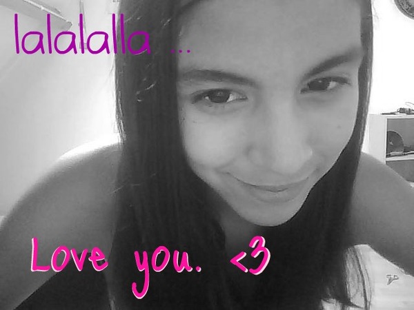 Me  Gemaakt toen ik me verveelde.
xx Shalimar