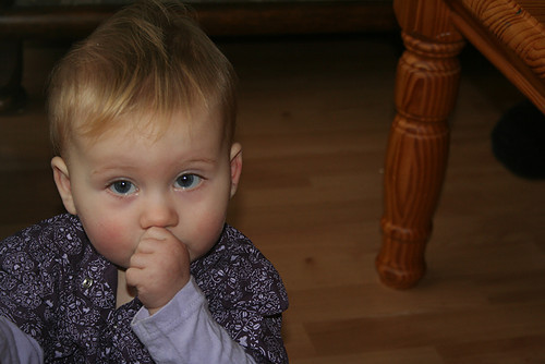 Thiffeny  Thiffeny (2009) is gek op duimen, voornamelijk als ze moe is