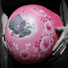 Schmink-ie Bellypaint Schmink-ie maakt een Bellypaint (buikschildering) bij vrouwen die zwanger zijn.