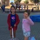 Mijn meisjes  2 super mooie gelukkige meisjes 