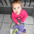 Ginesca! 14 maanden Onze dochter heet Ginesca, ze is geboren op 13 september 2010. Voor zover wij kunnen vinden is ze de enige Ginesca die in Nederland is geboren.
Je spreekt haar naam uit als: Djinessa, dus niet Gineska zoals veel mensen denken.