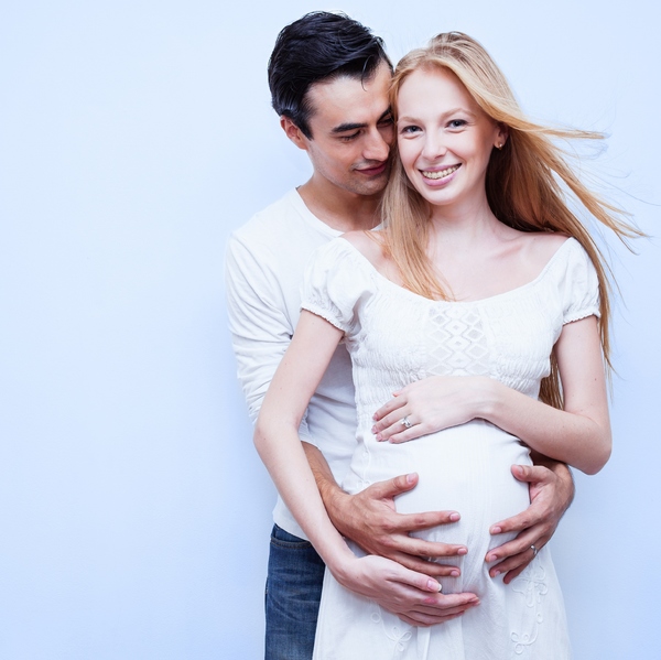 Alle cursussen en workshops rondom zwangerschap en daarna In onze expertisecentrums kun je terecht voor de zwangerschapscursus "Samen Bevallen", zwangerschapsyoga, genieten van een heerlijke massage, of samen met jouw baby babymassage leren of baby gebaren.