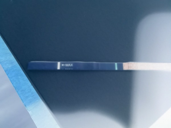 Licht positief? Heeeeel licht 6dpo