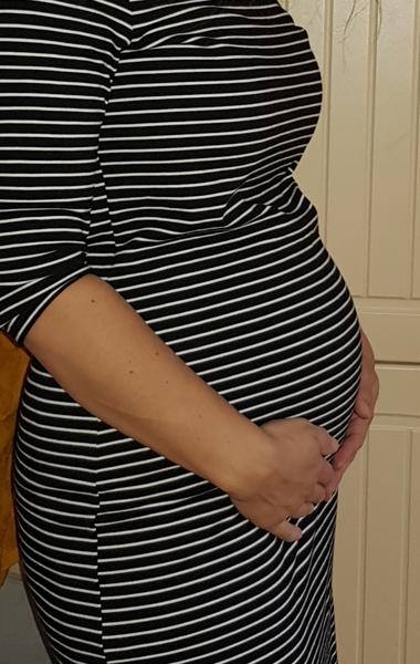 Trots op mijn buik!  14w6d 