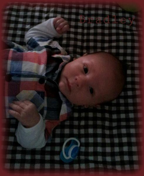 Bradely 5 weekjes