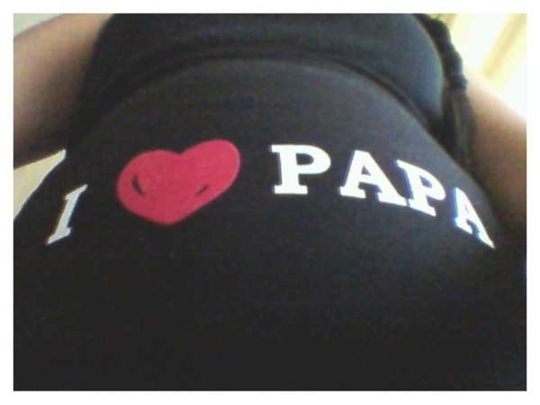 Love! We love daddy!! (15 weken)