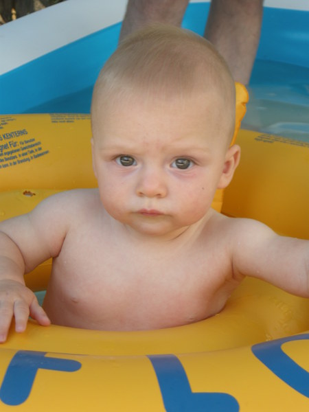  Spetter, pieter, pater
Lekker in het water
Ga maar vast naar huis
Ik kom een druppel later!