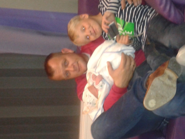 Trotse papa van onze 2 boys!! Zo trots als een pauw met onze boys...