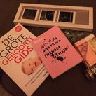  Dit is het cadeau pakketje en de boeken die we nu hebben :)
