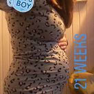 21+3 weken (23/2/2019) Onze kleine man groeit goed - met de 20 weken echo nogmaals bevestiging gehad dat we echt een jongetje verwachten & dat hij voorloopt op de groeicurve... dat merk ik ook aan mijn buik want die gaat ineens heeel hard! En mijn gewicht ook... +7.3 kg met 20 weken!