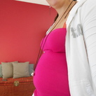 18 weken zwanger In verwachting van mijn eerste kindje, en dit is een foto waar ik 18 weken zwanger ben